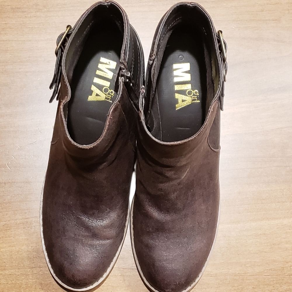 Mia ankle boots